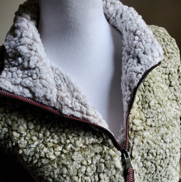 True Grit pullover - Picture 2 of 4